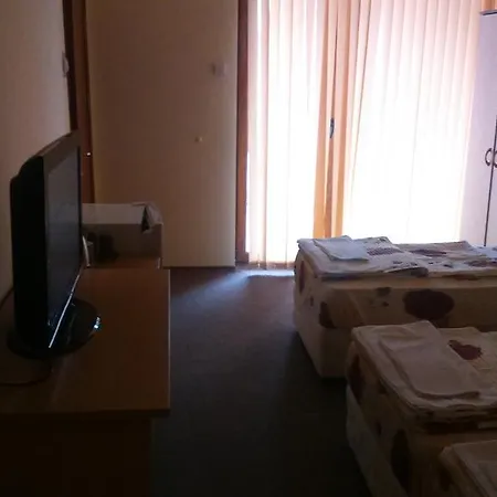 بيت ضيافة Pri Valyo *