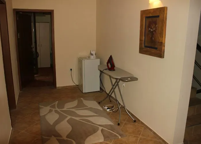 Pri Valyo Πανσιόν *