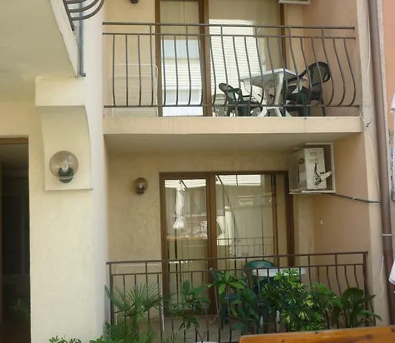 Pri Valyo Πανσιόν *