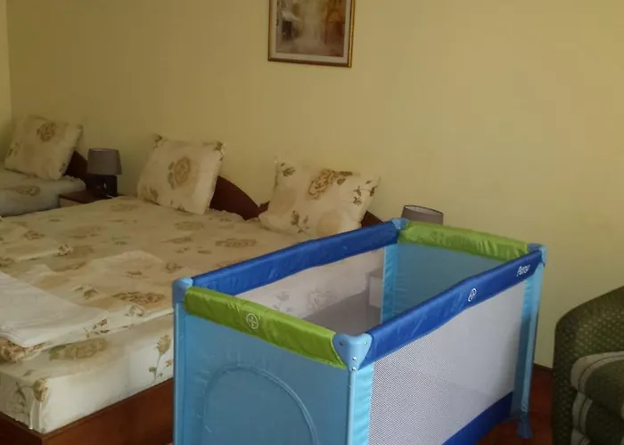 Pri Valyo Πανσιόν *